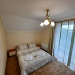 Hotel Tsvit Paporoti 2*