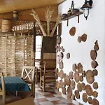 Hotel Tsvit Paporoti