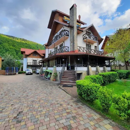 Hotel Tsvit Paporoti Jaremtsche