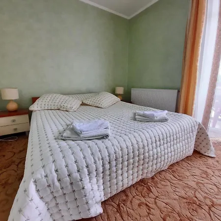 Hotel Tsvit Paporoti 2*