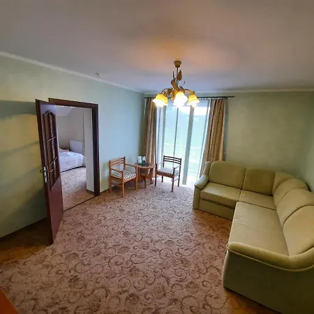 Tsvit Paporoti Hotel 2*