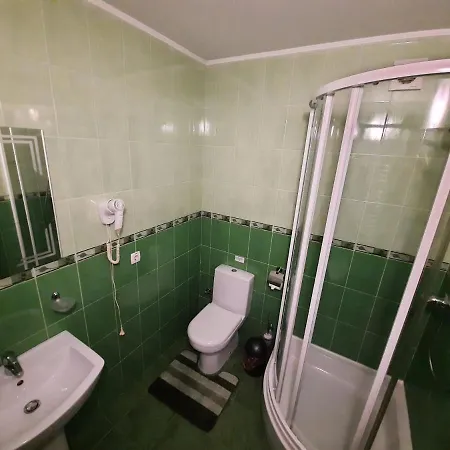 Tsvit Paporoti 2* Jaremtsche