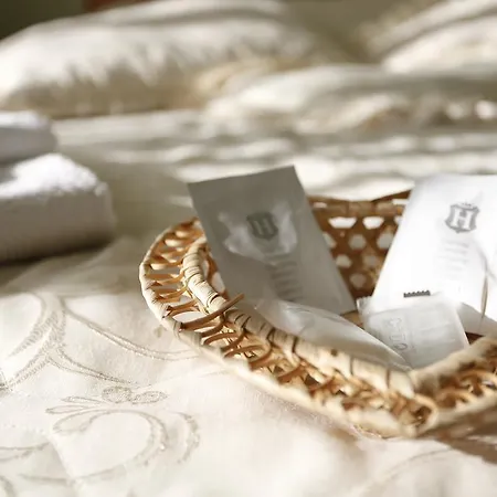 Tsvit Paporoti Otel 2*