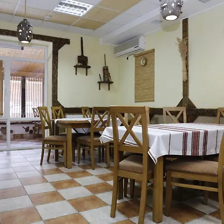 Hotel Tsvit Paporoti 2*