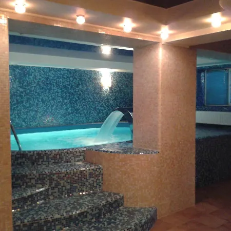 Hotel Tsvit Paporoti 2*