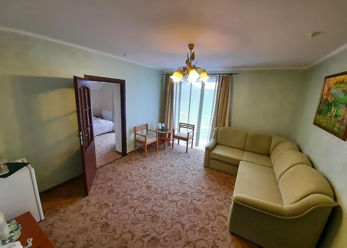 Tsvit Paporoti Otel 2*
