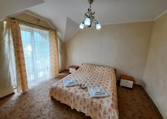 Tsvit Paporoti Yaremche