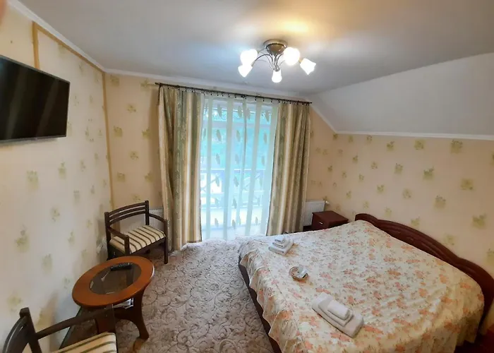 Otel Tsvit Paporoti Yaremche