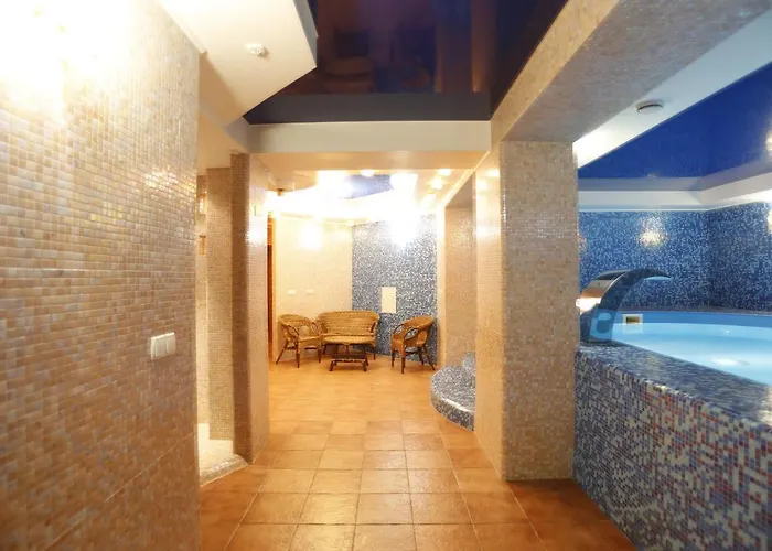 Otel Tsvit Paporoti Yaremche