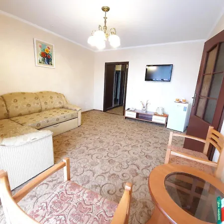 Tsvit Paporoti 2* ヤレムチャ