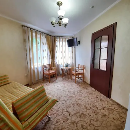 Tsvit Paporoti Hotel Jaremcze