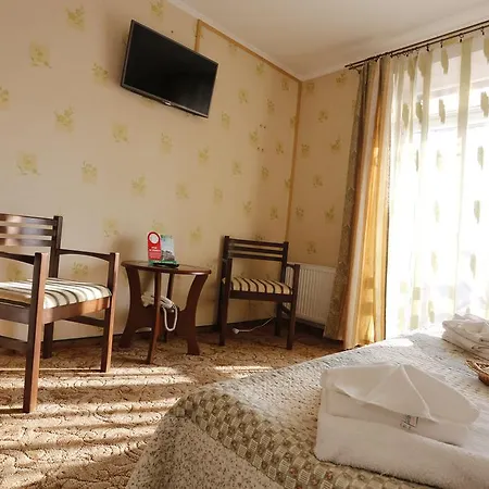 Hotel Tsvit Paporoti 2*