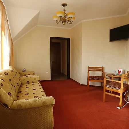 Tsvit Paporoti Hotel Jaremcze