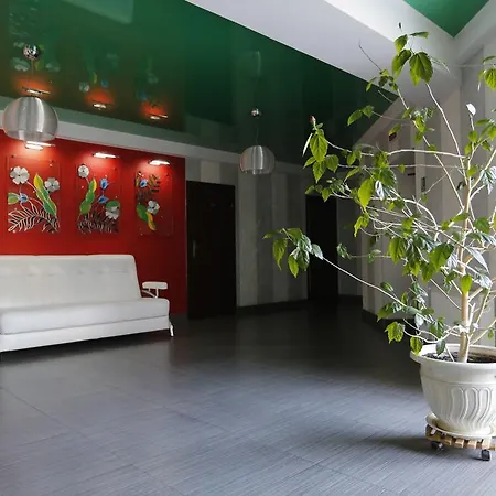 Tsvit Paporoti 2* ヤレムチャ