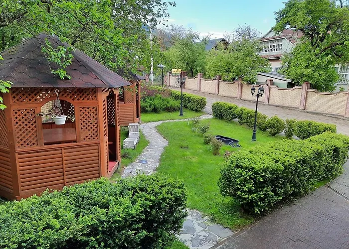 Hotel Tsvit Paporoti