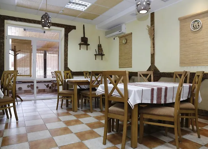 Hotel Tsvit Paporoti 2*